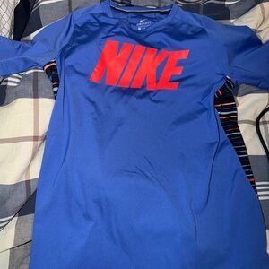 Nike Blue Dri-FIT Shirt XL boys